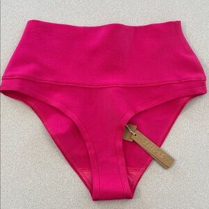 Skims magenta high waisted bikini bottom nwt size small